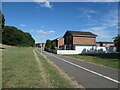 SU1884 : Cycleway and footpath by houses on Elmore by Christine Johnstone