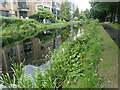 O1733 : The Grand Canal in Dublin by Marathon