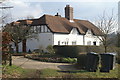 SU4424 : Cottages, Silkstead by Pierre Terre