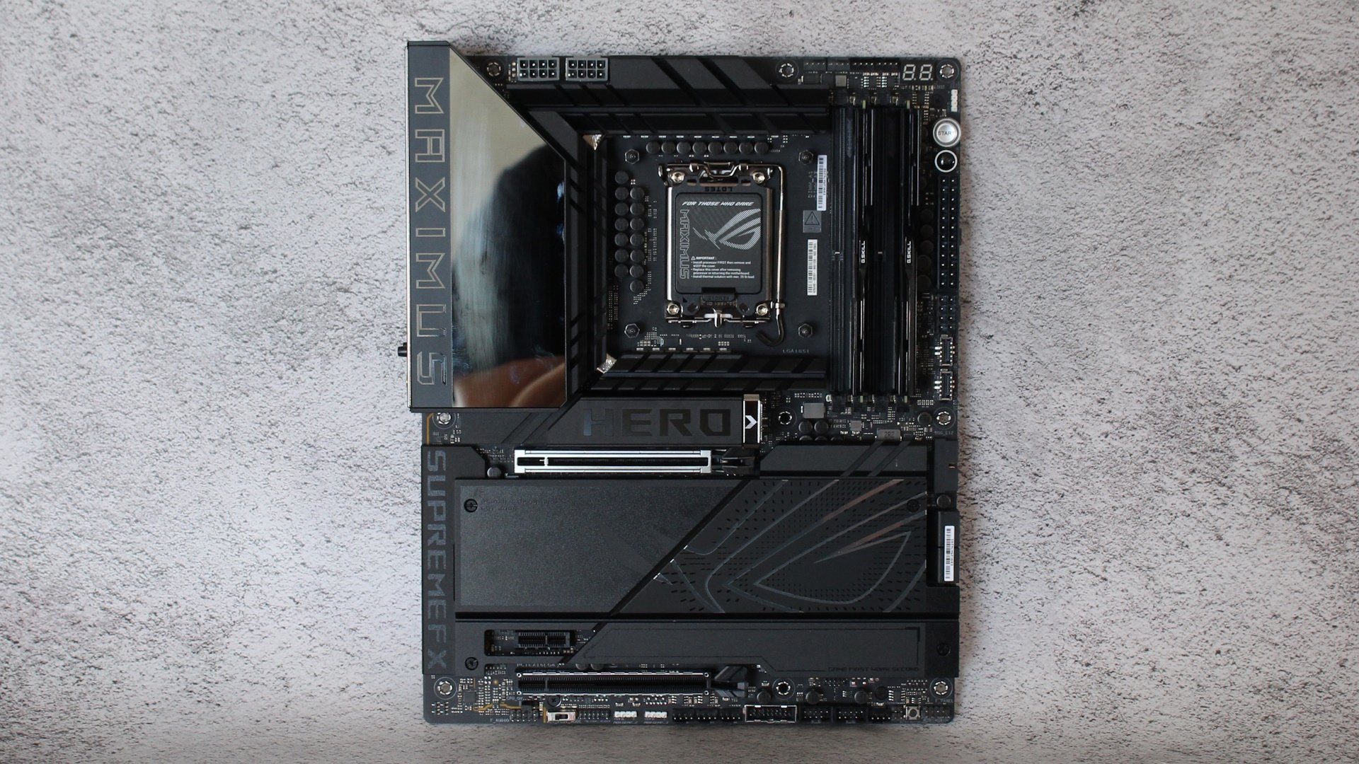 Asus ROG Maximus Z890 Hero - Asus ROG Maximus Z890 Hero