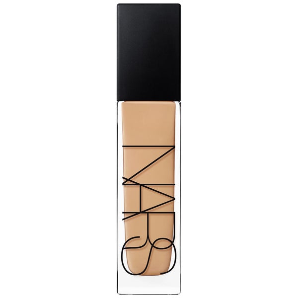 Base de maquillaje de resplandor natural de larga duración NARS Cosmetics (Varios tonos)