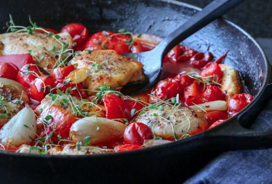 Image: SEPTEMBERMENYEN: HØSTSALAT, KYLLINGGRYTE OG PLOMMER