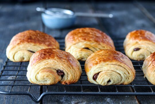 Image: PAIN AU CHOCOLAT – SJOKOLADECROISSANTER