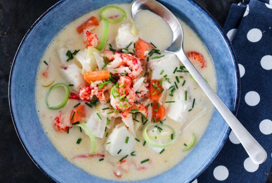 Image: KREMET FISKESUPPE MED KREPSEHALER