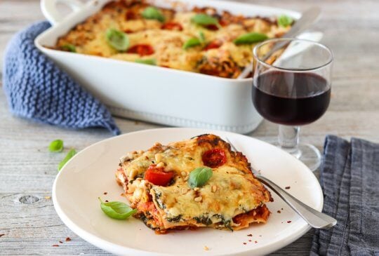 Image: VEGETARLASAGNE MED SPINAT, RICOTTA OG TOMAT