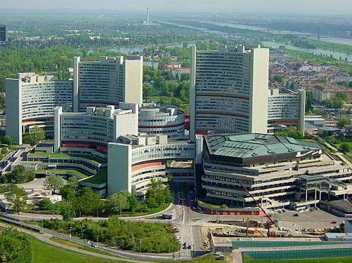 File:Vereinte Nationen in Wien.jpg