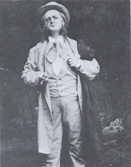 L'acteur Henrik Klausen dans le rôle de Peer Gynt (acte IV) lors de la première au :Christiania Theatre (en) d'Oslo le 24 février 1876.