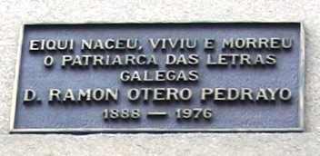 Placa comerativa Otero Pedrayo