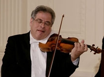 Description de l'image Itzhak Perlman whitehouse.jpg.