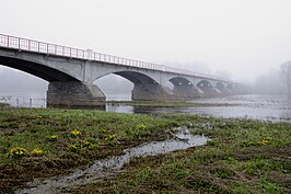 De oude brug over de Kasari