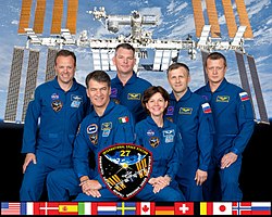 v. l. n. r.: Ronald Garan, Paolo Nespoli, Alexander Samokutajew, Catherine Coleman, Andrei Borissenko und Dmitri Kondratjew