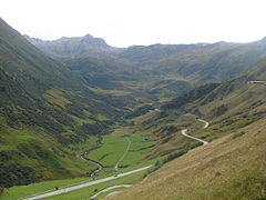 H19 entre le Col de l'Oberalp et Tschamut.