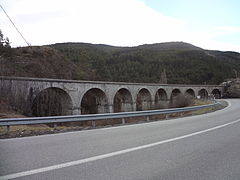 Viaduc de Moriez (109 m).