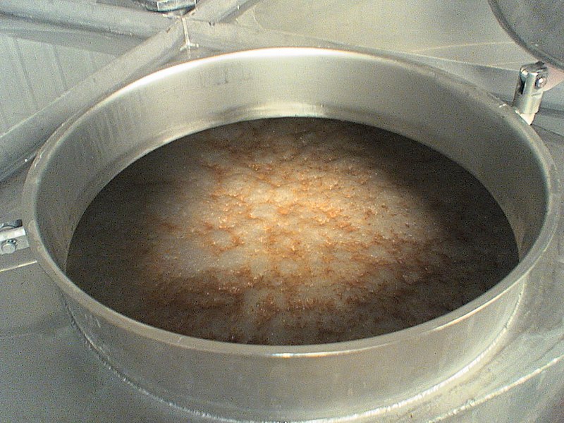 File:Wye Valley fermenter.jpg