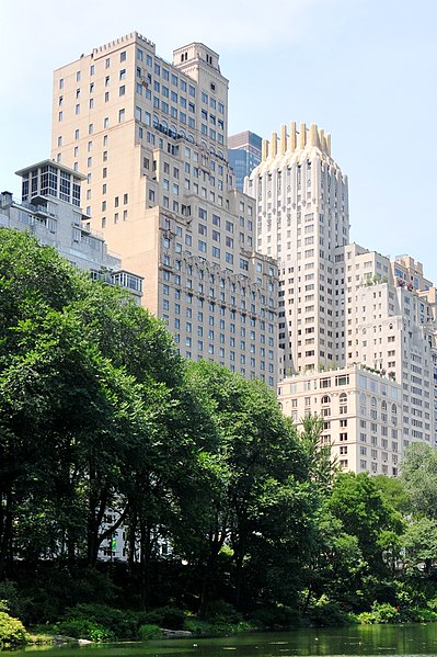 File:Lake in Lower Central Park b.jpg