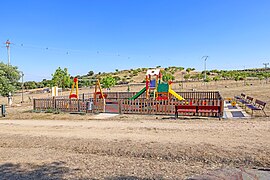 Parque infantil en Puerto Seguro.jpg