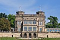 Villa Stockhausen; Lingnerschloss: Villenbau mit seitlichen Kolonnaden (Einzeldenkmale zu ID-Nr. 09304094)