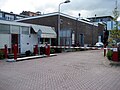 Slagboom bij fabriek