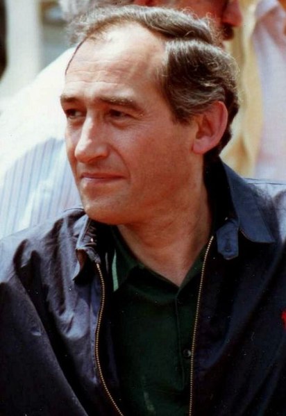 File:Alain Corneau Cannes 1990.jpg