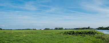 Locatie van het Kleine Waschhuis (rechtsvoor achter de berenklauwen) en het Groote Waschhuis (op de achtergrond) vanuit het noorden