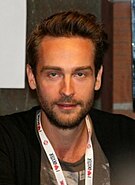 Tom Mison -  Bild