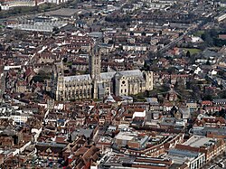 Canterbury Cathedral Aerial image (8636097884).jpg