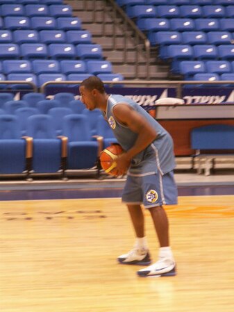 Will Solomon (ex-Memphis Grizzlies) werd in 2006 overgenomen door Fenerbahçe. De Amerikaan werd in 2007 verkozen tot Most Valuable Player van de hoogste Turkse basketbaldivisie.