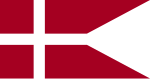 Danmarks örlogsflagga har en mörkare röd (knaprød) ton än statsflaggan.