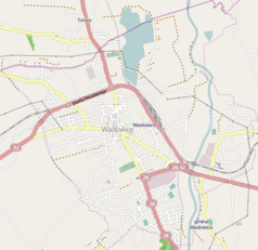 Mapa konturowa Wadowic, blisko centrum po lewej na dole znajduje się punkt z opisem „Sanktuarium św. Józefa”