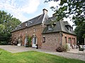 Anciennes écuries, vestige du château de la Chapelle