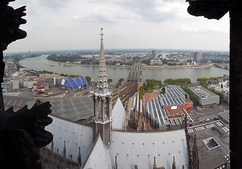 File:Koelner Dom Ostblick.jpg