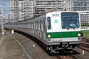 東京メトロ6000系