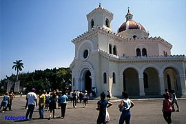 コロンブス墓地教会 (Necropolis de Colon)