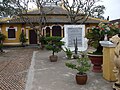 Kommunaler Tempel im historischen Dorf Long Tuyền