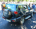 Nissan Terrano II largo de policía militar.