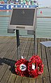 Plaque commémorative en anglais dans le port de Zeebruges