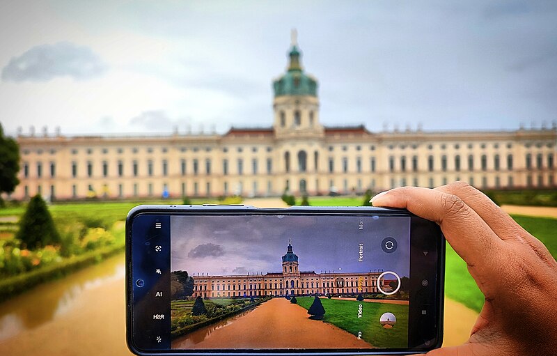 File:Charlottenburg Palace in Berlin, Germany.jpg