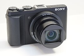 Sony CyberShot HX60. (depuis 2015) Fonction : boîtier de poche, hautes focales. ~5,700 déclenchements