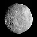 Vesta je 41 000 km (9-a de julio 2011)