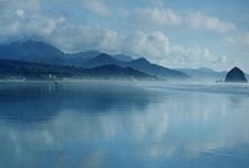 Cannon Beach ê kéng-sek