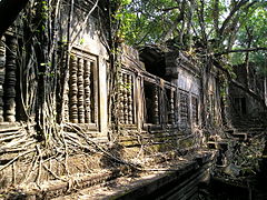 Cửa sổ thư viện Beng Mealea