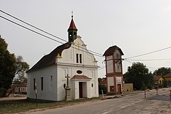 Centrum s kaplí sv. Jana Nepomuckého