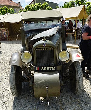 restaurierter Citroën-Kégresse P17, aufgenommen anläßlich der 100-Jahr-Feier der Nivelle-Offensive in Berry-au-Bac 2017