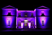 Schloss La Rairie am Abend