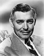 Foto promo hitam-putih Clark Gable.