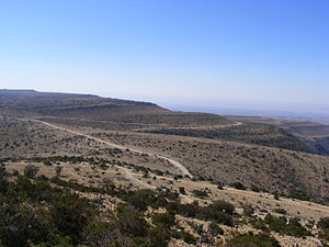 Puntland är en torr region. Här vägen mellan Badhan och Laasqoray i norr.