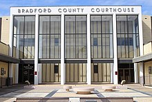 Bradford County Courthouse 2018.jpg