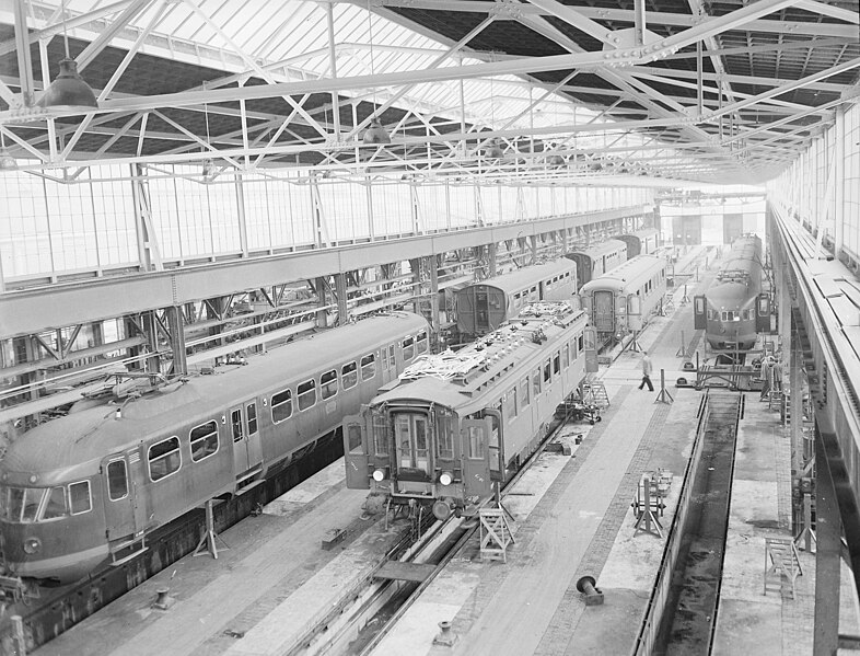 File:Centrale werkplaats NS Haarlem in 1951.jpg