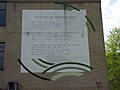 Muurgedicht van Lucebert op een muur van het Vlietland College (in 2001 nog leesbaar)