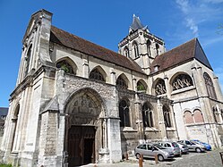 圣托兰教堂（法语：Église Saint-Taurin d'Évreux）